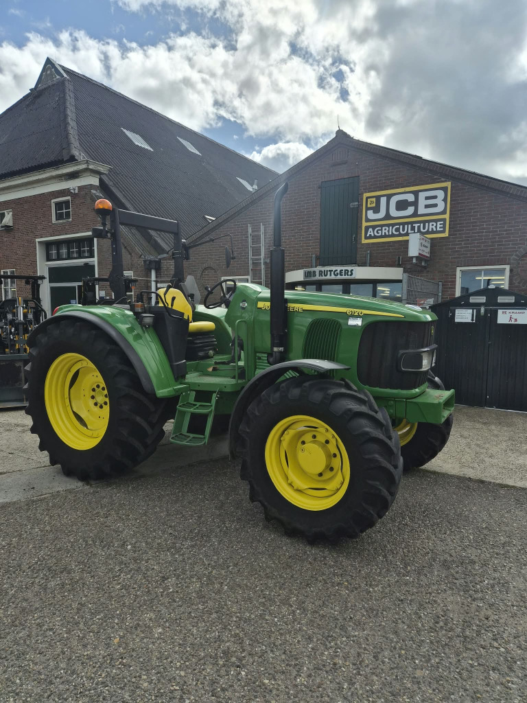 John Deere 6120